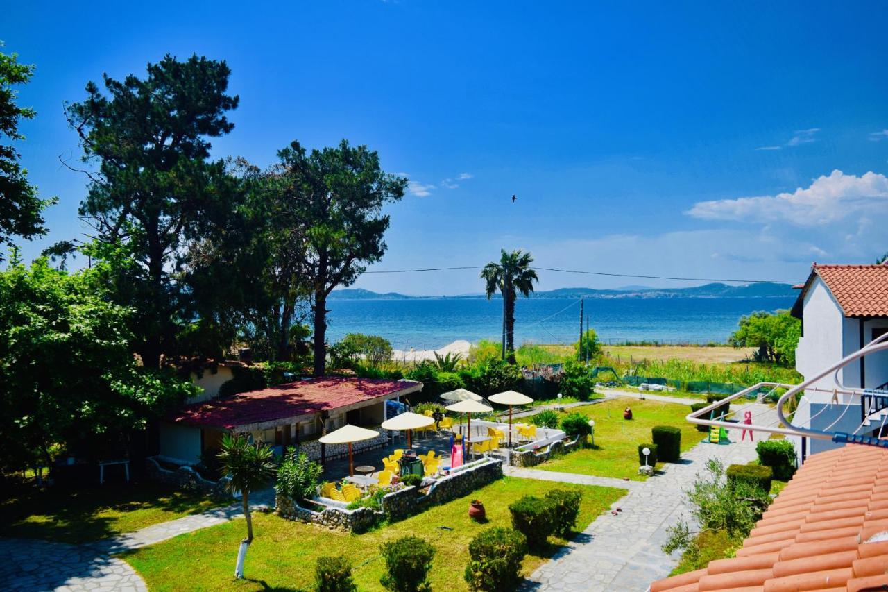 Hotel Kari Ouranoupoli Esterno foto