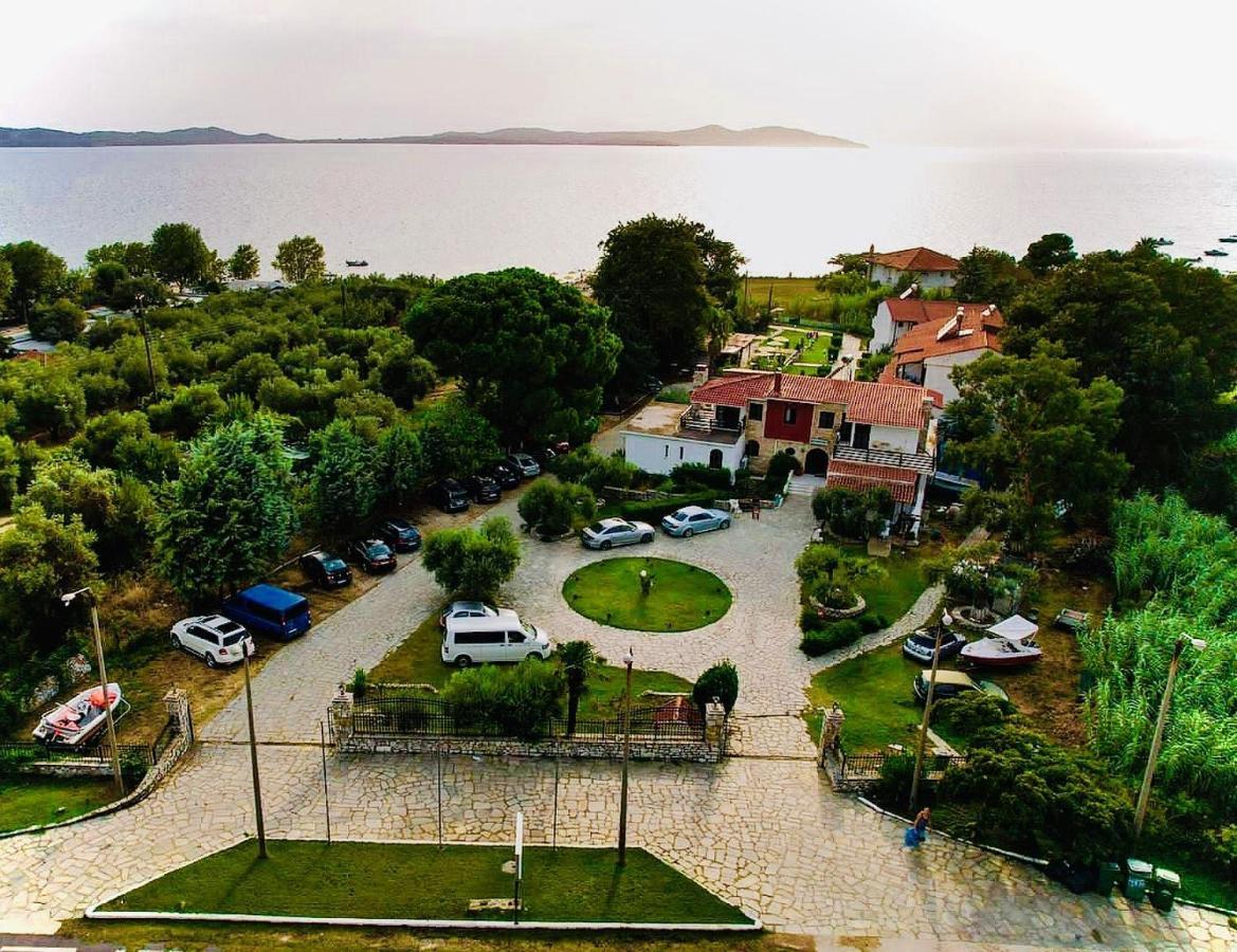 Hotel Kari Ouranoupoli Esterno foto