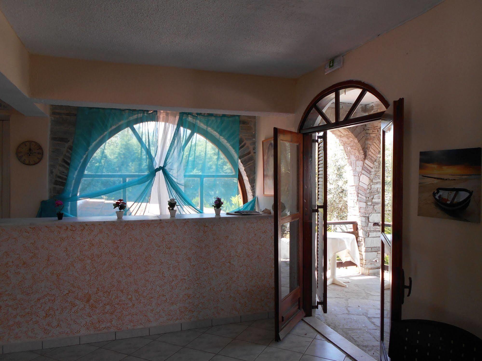 Hotel Kari Ouranoupoli Esterno foto