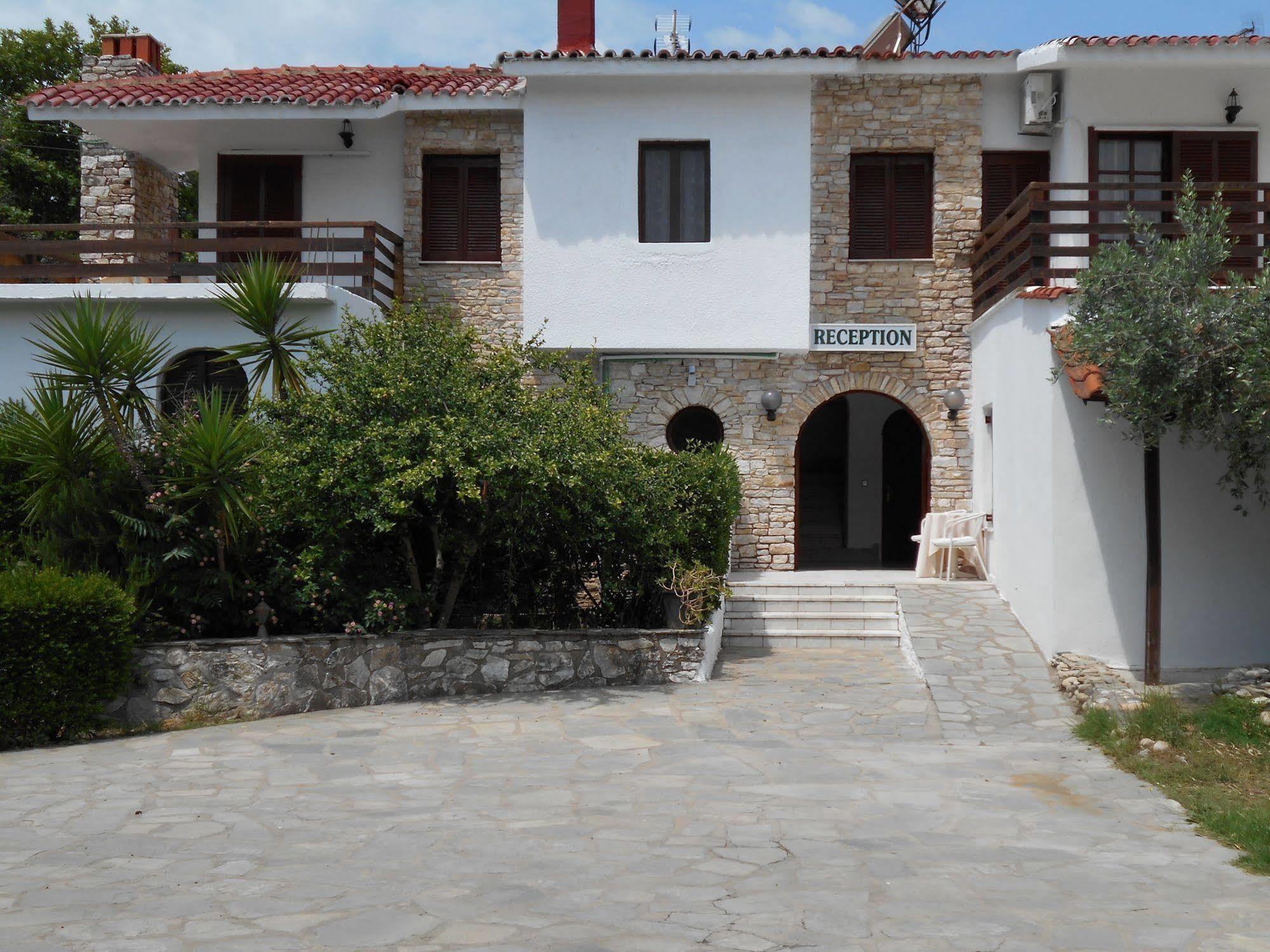 Hotel Kari Ouranoupoli Esterno foto